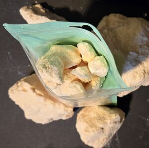 2/$10 Honey Oat Bath Soak 🌚 Handmade Bath Fizzy Rocks